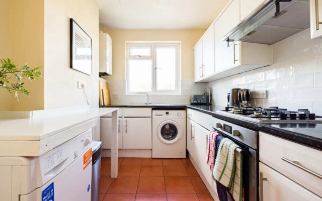 The Reading Wonder - Stunning 2bdr Flat With Parking