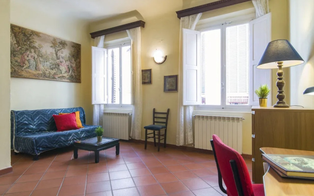 Florence Ariento Romantic Apartment