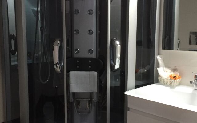 MB95 Mezzocannone Luxurious B&B