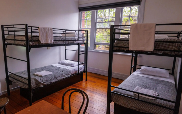 YHA Hobart Central