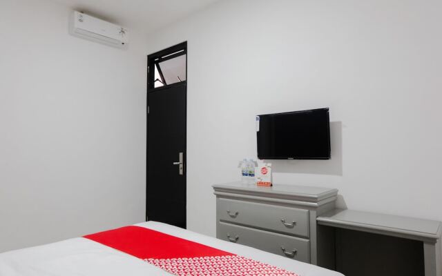 OYO 1108 Smart Tlogomas