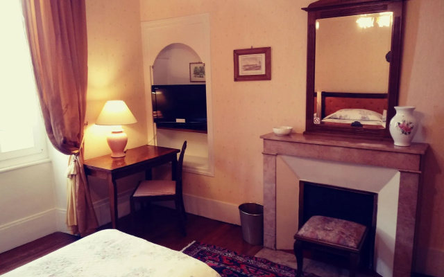 Hôtel La Villa Fleurie