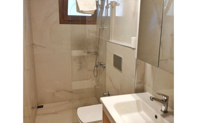 Orman Kampı Taş Evleri