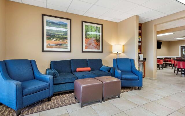 Comfort Inn & Suites Barnesville - Frackville
