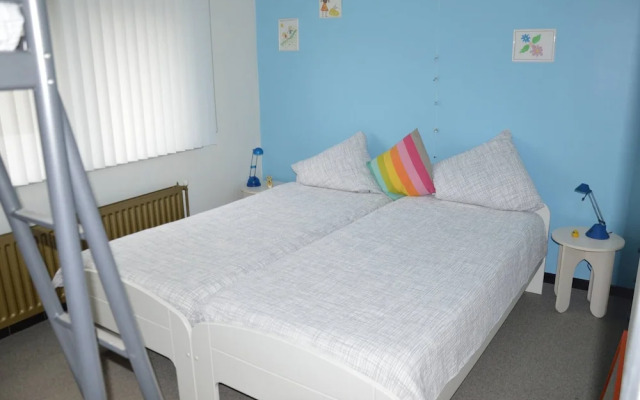 Charming Belgian Getaway, Vakantiewoning in Oudsbergen - 3 Bedrooms & Garden