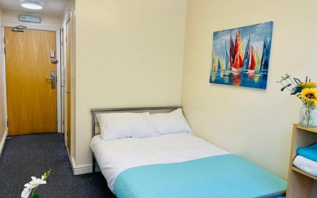 OYO Sangha House - Short Stays