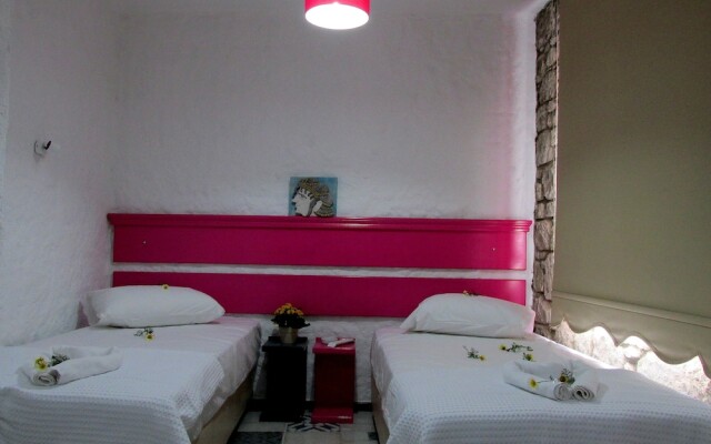 Aladam Otel