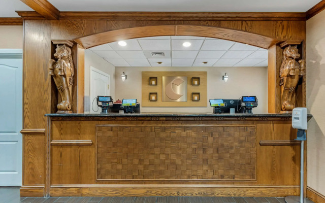 Comfort Inn & Suites