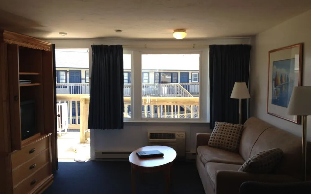Mariner's Point Resort