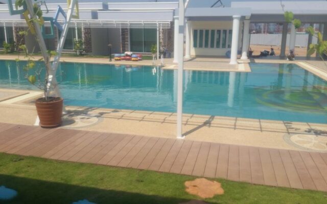 Wanna Resort and Yoshioka