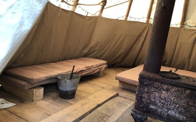 Chimo Refuges Treehouse Resort