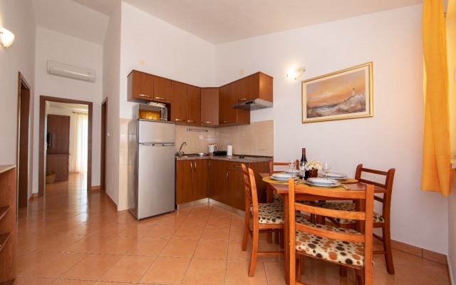 Apartment Ruzica - with sea view: A2 - Igrane, Riviera Makarska