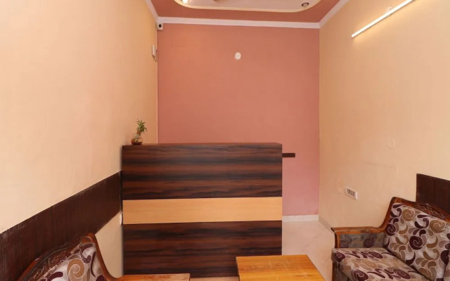 OYO Flagship 14530 Sector 14 Harsh Villa