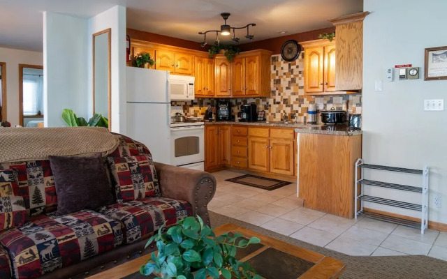Alpenglow Three Bedroom Two Bath XL A16