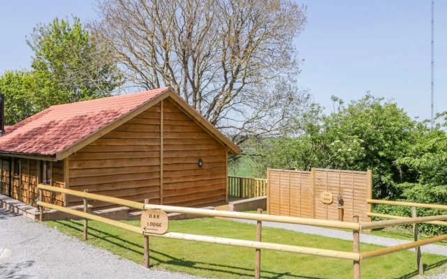 Elm Lodge