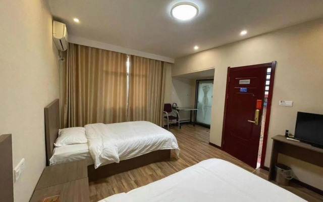 Qinghuaci Hotel