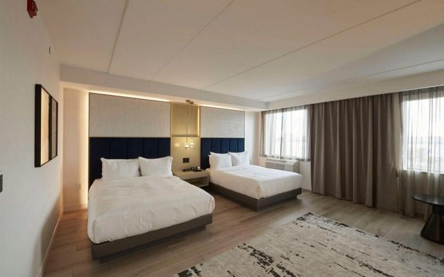 Bloom Mississauga, Tapestry Collection by Hilton
