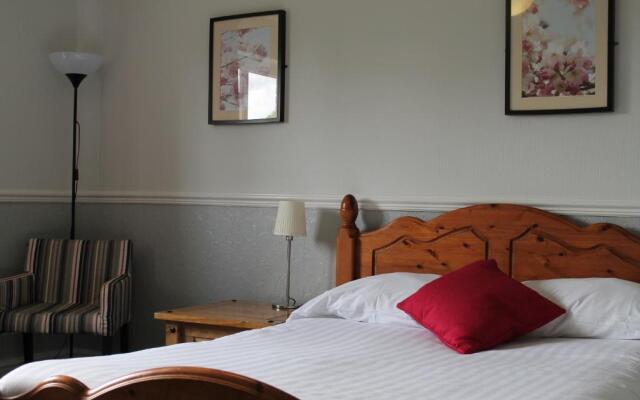 Oak Farm Hotel