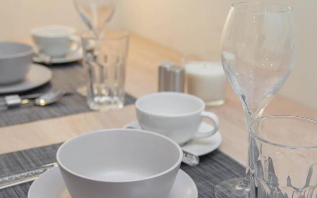 Санди на улице Сколковская 5А