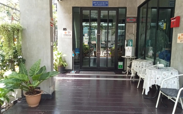 Collection O The Bangkok Cha Cha Suite