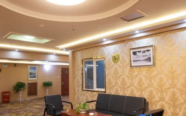 Ruoqiang holiday inn