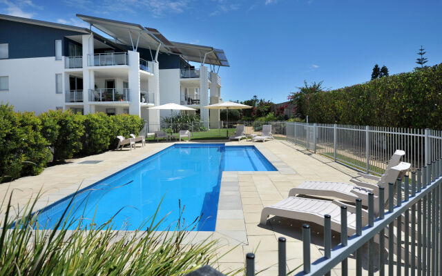 Pacific Marina Apartments