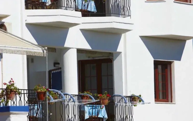 Peter's House Apartments