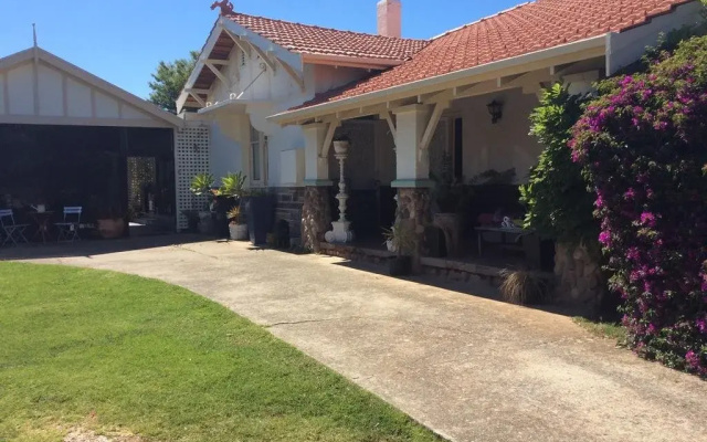Rosalynda BnB by the sea