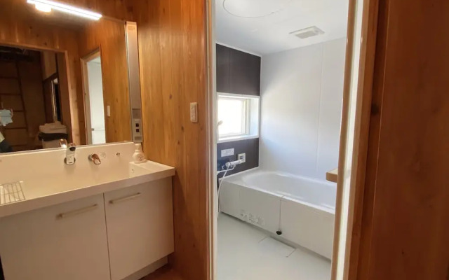 SUMITSUGU HOUSE West