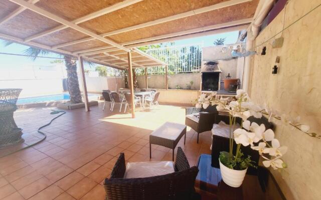 Casa piscina privada 4 dormitorios