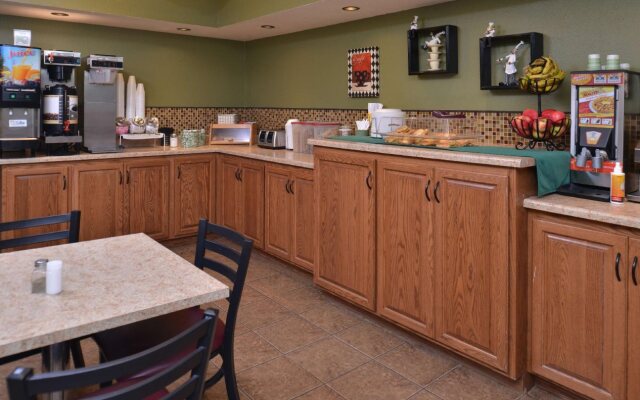 Cottonwood Inn and Conference Center