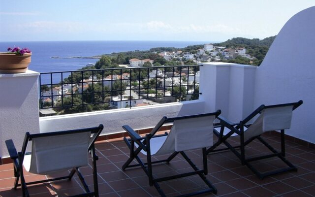 Atrium Of Alonissos