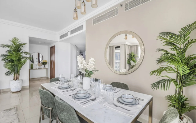 DXB - Boulevard Point - 5602 - DT