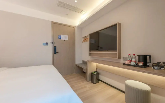Huanyi Hotel