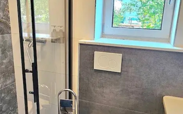 Hira Boarding Aparthotel