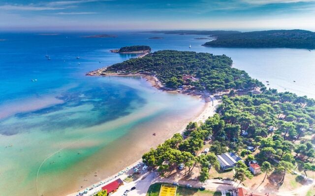 Holiday Apartment Ana Karenjina