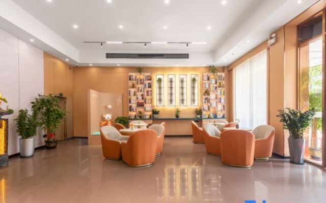 Yiqun Hotel (Xishan Scenic Area Datengxia Scenic Area)