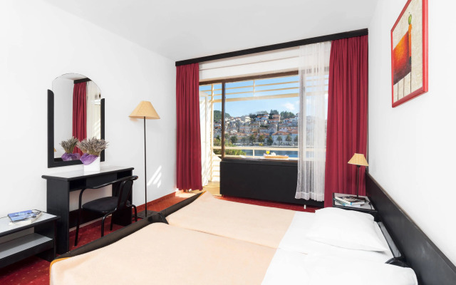 Delfin Hvar Hotel