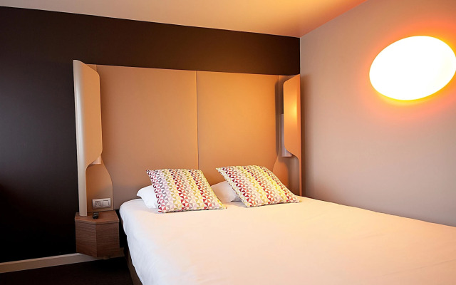 Campanile Clermont-Ferrand ~ Aubière