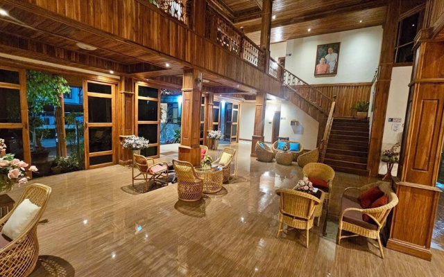 Kum-Chan House Hotel