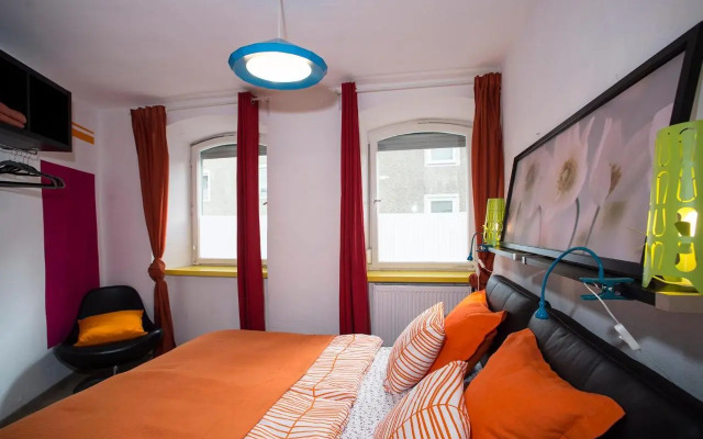 Zimmervermietung Am Stadtplatz / Bhf 8 Min / A8 (Adults Only)