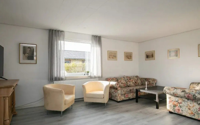 6 Person Holiday Home in Albaek