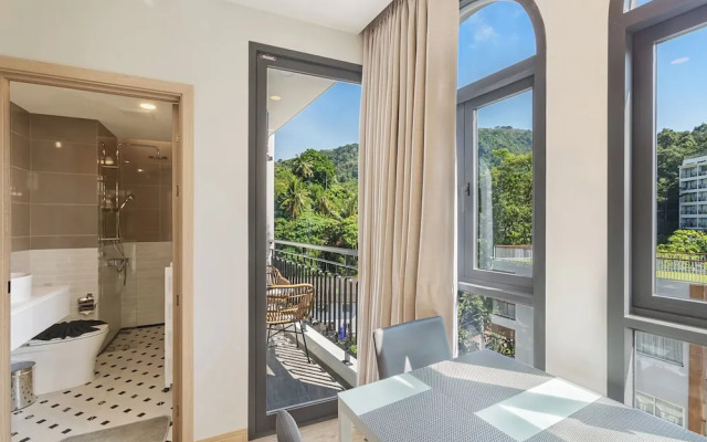 One bedroom Palmetto Condo Karon A608