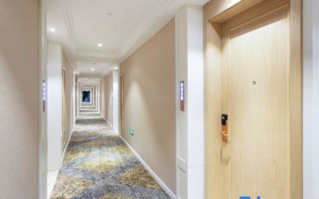 Vienna Hotel Chongqing West Station Square