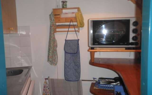 Lou Services Apartment THB51 LSI 001