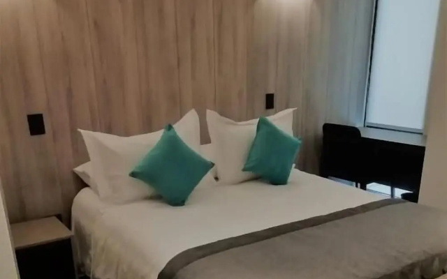 Hotel H9