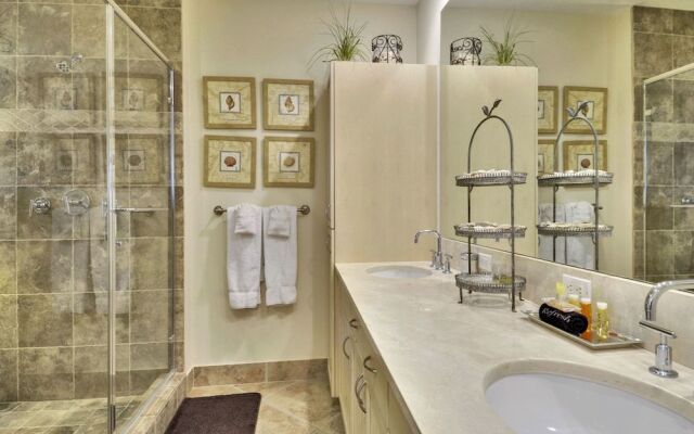 Diamond Beach 603 3 Br condo by RedAwning