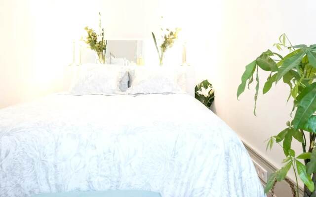 Apartment with One Bedroom in Madrid, with Wifi