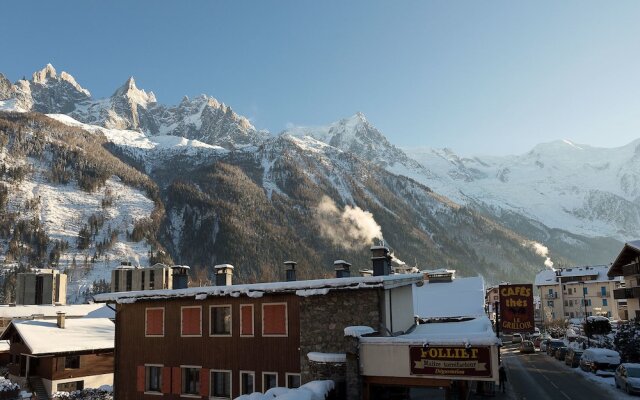 Chalet Suisse The Library
