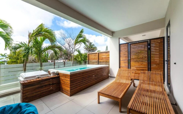 Immaculate 2-bed Apartment in Pereybere Grand Baie